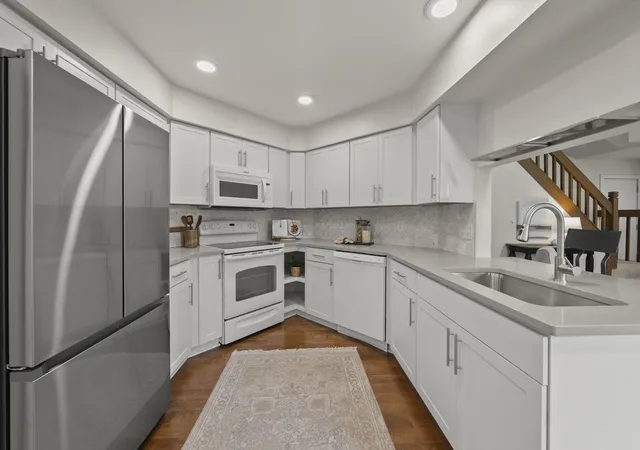 Photo 4 of Single family home for sale at 7370 Palmleaf Ln, Columbus, OH 43235 | MLS# 226036471 | Listing updated on 2026-10-01