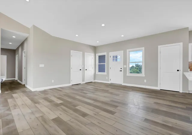 Photo 3 of Single family home for sale at 600 Trapp Ln, Hopewell, OH 43746 | MLS# 226036554 | Listing updated on 2026-10-07