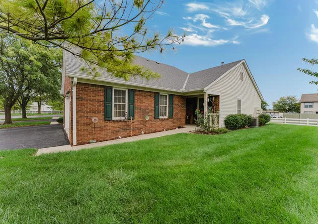Photo 1 of Condo for sale at 1010 Acorn Bay Dr, Galloway, OH 43119 | MLS# 226036537 | Listing updated on 2026-10-08