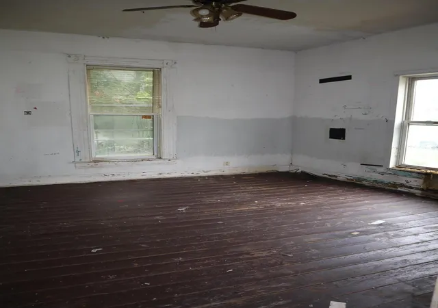 Photo 3 of Single family home for sale at 153 E North St, Greenfield, OH 45123 | MLS# 226036490 | Listing updated on 2026-09-24