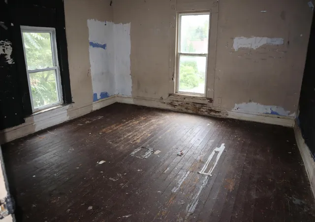 Photo 4 of Single family home for sale at 153 E North St, Greenfield, OH 45123 | MLS# 226036490 | Listing updated on 2026-09-24