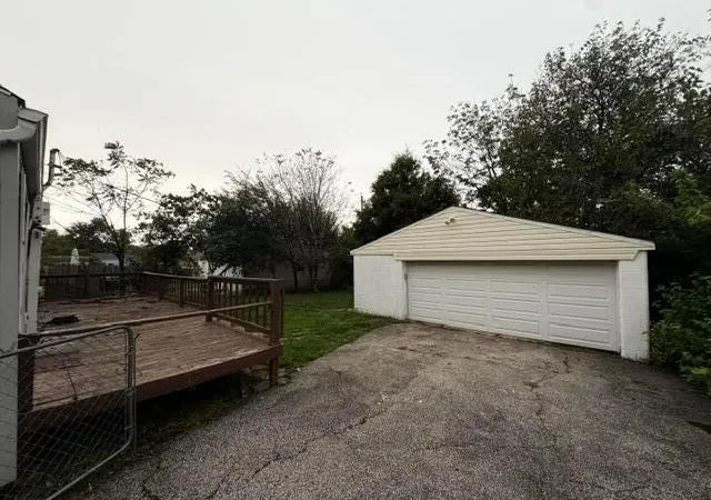 Photo 2 of Single family home for sale at 940 Tellega Ave, Columbus, OH 43207 | MLS# 226036538 | Listing updated on 2026-10-06