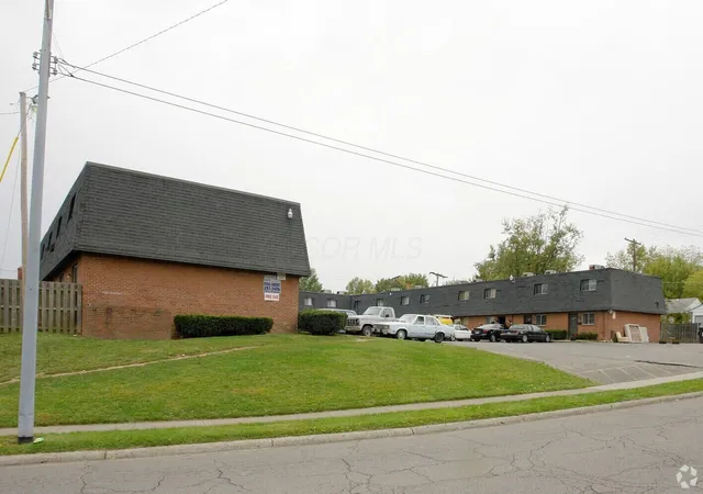 Photo 1 of Townhouse for sale at 2373 Belcher Dr, Columbus, OH 43224 | MLS# 226036516 | Listing updated on 2026-10-03