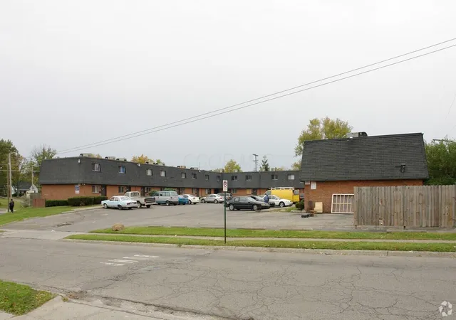 Photo 2 of Townhouse for sale at 2373 Belcher Dr, Columbus, OH 43224 | MLS# 226036516 | Listing updated on 2026-10-03