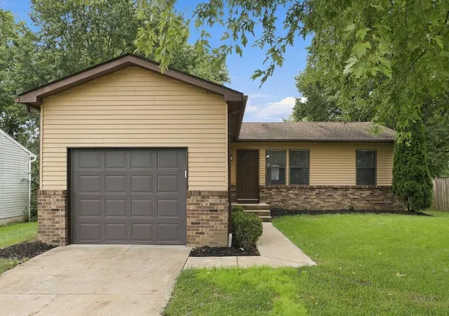Photo 2 of Single family home for sale at 8847 Hornsea Dr, Powell, OH 43065 | MLS# 226036539 | Listing updated on 2026-09-26