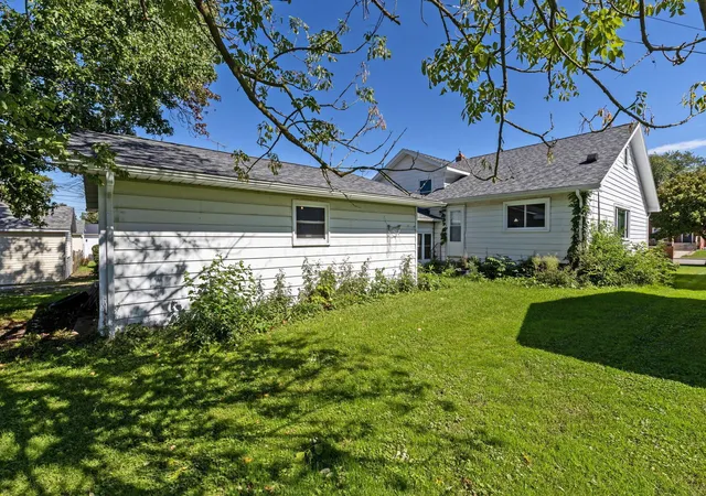 Photo 4 of Single family home for sale at 730 S Myrtle Ave, Willard, OH 44890 | MLS# 226036614 | Listing updated on 2026-09-28
