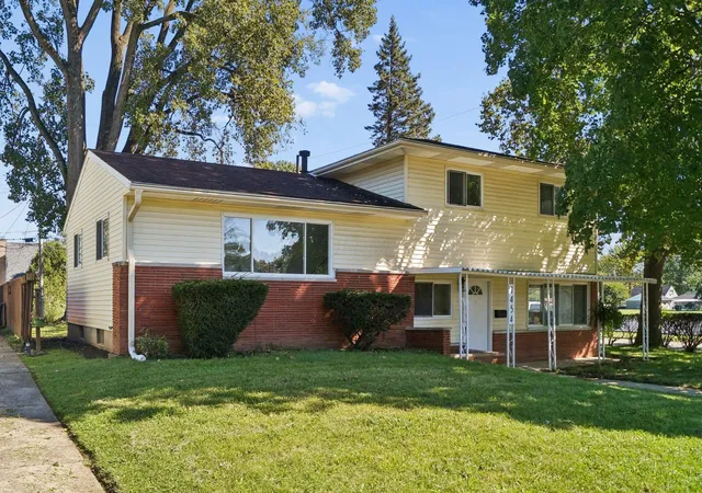 Photo 1 of Single family home for sale at 1454 S Weyant Ave, Columbus, OH 43227 | MLS# 226036577 | Listing updated on 2026-09-30