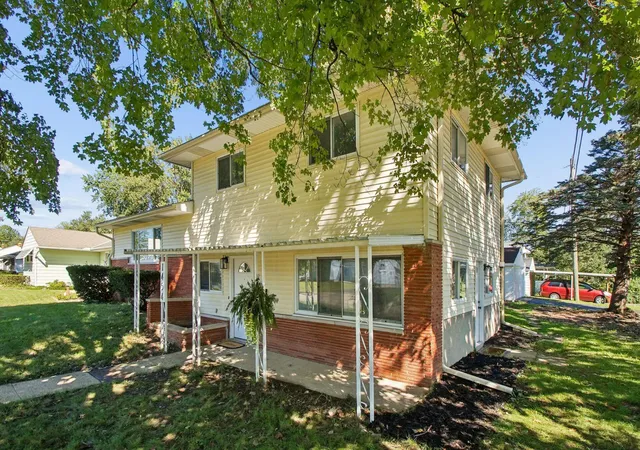 Photo 3 of Single family home for sale at 1454 S Weyant Ave, Columbus, OH 43227 | MLS# 226036577 | Listing updated on 2026-09-30