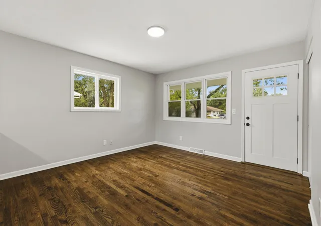 Photo 4 of Single family home for sale at 1276 Augmont Ave, Columbus, OH 43207 | MLS# 226036622 | Listing updated on 2026-10-05