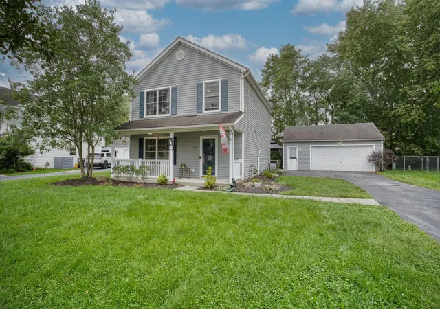 Photo 2 of Single family home for sale at 1126 Lake Forest Dr, Hebron, OH 43025 | MLS# 226036593 | Listing updated on 2026-09-25