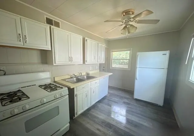 Photo 4 of Single family home for sale at 289 S Hampton Rd, Columbus, OH 43213 | MLS# 226036585 | Listing updated on 2026-09-25
