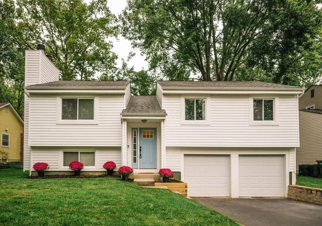 Photo 1 of Sale Pending at 1664 Rushing Way, Columbus, OH 43235 | MLS# 226036621 | Listing updated on 2026-10-01