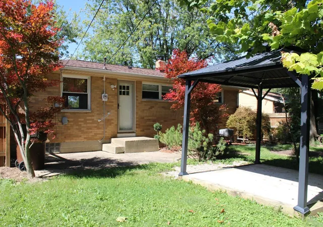 Photo 3 of Sale Pending at 4800 Cullen Ave, Springfield, OH 45503 | MLS# 226036714 | Listing updated on 2026-09-26