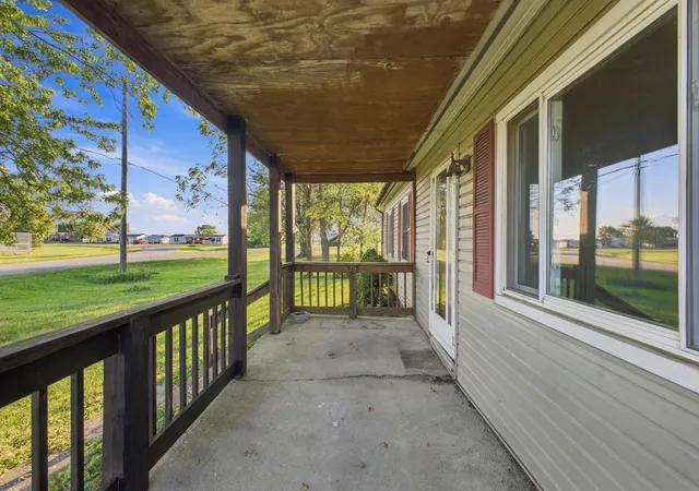 Photo 3 of Sale Pending at 2013 Harris Dr, Marion, OH 43302 | MLS# 226036746 | Listing updated on 2026-10-15