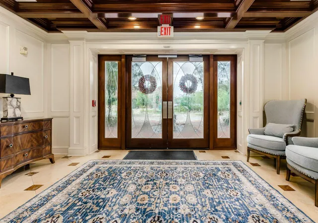 Listing Photo 4 - Condo for sale in building located at 3175 Tremont Rd, Upper Arlington, OH 43221 - Unit #206
