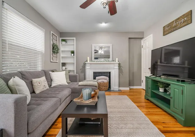 Listing Photo 5 - Condo for sale in building located at 1805 NW Blvd, Columbus, OH 43212