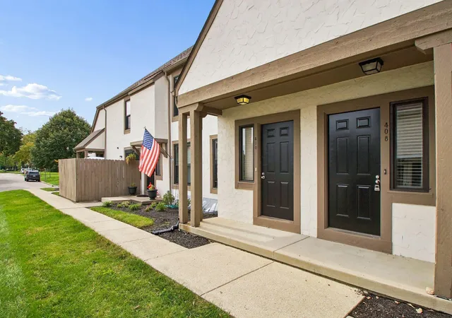 Listing Photo 1 - Condo for sale in building located at 408 Edinburgh Rd, Dublin, OH 43017