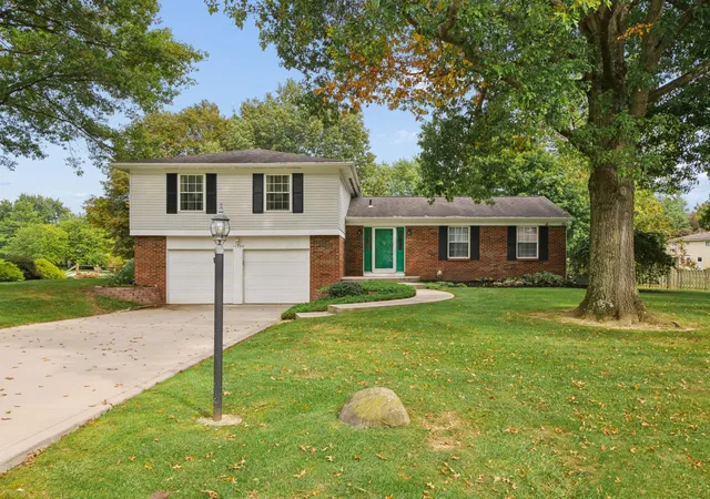 Photo 2 of Single family home for sale at 11764 Village Way Dr, Pickerington, OH 43147 | MLS# 226037076 | Listing updated on 2026-10-30