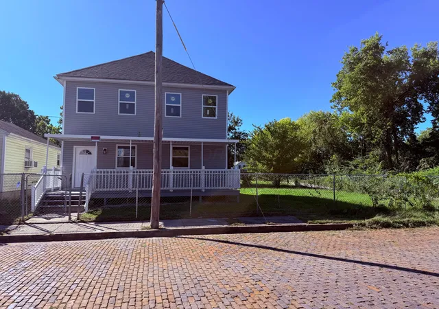 Photo 2 of Single family home for sale at 103 N Jones Ave, Columbus, OH 43222 | MLS# 226036950 | Listing updated on 2026-10-01