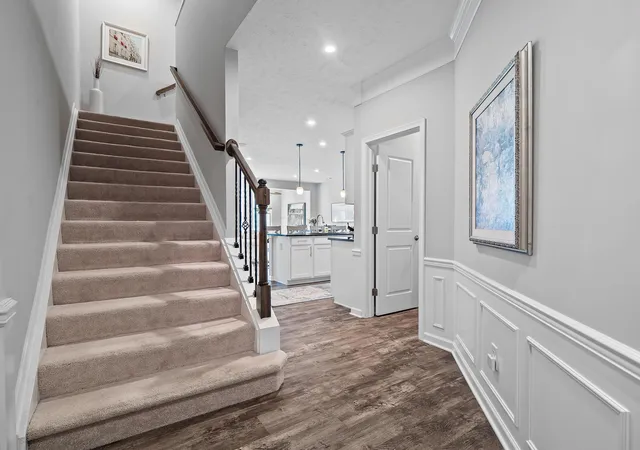 Listing Photo 3 - Condo for sale in building located at 889 Serviceberry Ct, Westlake, OH 44145