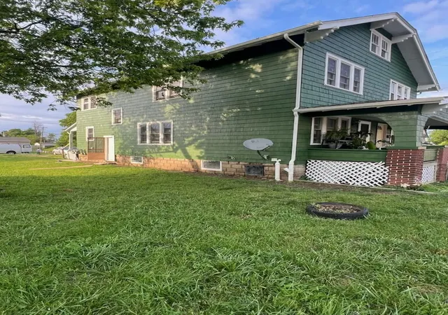 Photo 1 of House for sale at 1976-1978 Sullivant Ave, Columbus, OH 43223 | MLS# 226037674 | Listing updated on 2026-10-28