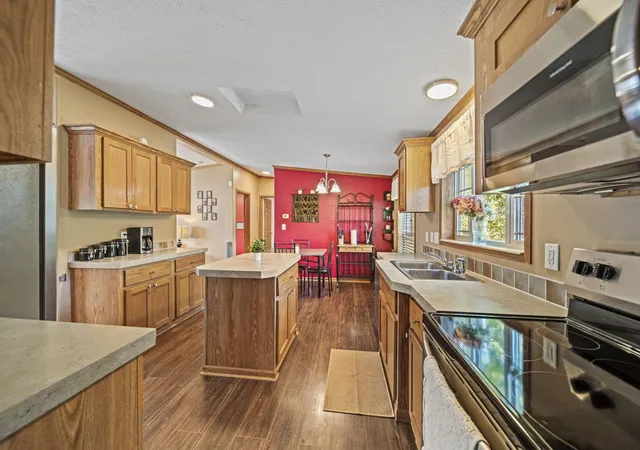 Photo 3 of Sale Pending at 3393 Vigo Rd, Chillicothe, OH 45601 | MLS# 226037156 | Listing updated on 2026-10-05