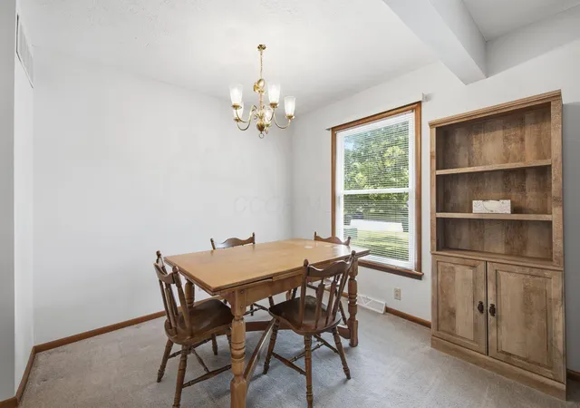 Listing Photo 5 - Condo for sale in building located at 1138 Vlg Ln, Ashland, OH 44805