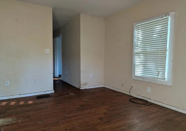Photo 3 of Single family home for sale at 2744 Sunset Ave, Springfield, OH 45505 | MLS# 226040052 | Listing updated on 2026-10-25