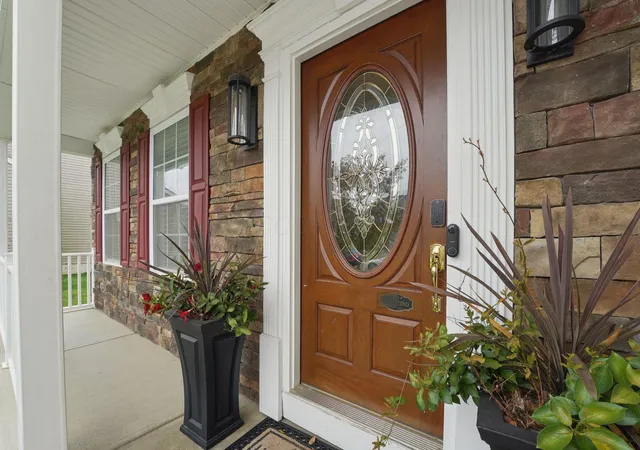 Photo 4 of Single family home for sale at 5255 Folsom Dr, Groveport, OH 43125 | MLS# 226039028 | Listing updated on 2026-10-14