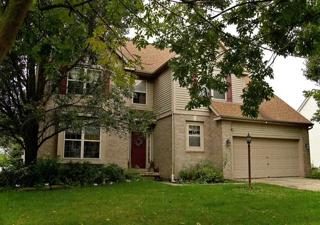 Photo 2 of Single family home for sale at 8311 Woodstream Dr NW, Canal Winchester, OH 43110 | MLS# 226039598 | Listing updated on 2026-10-17