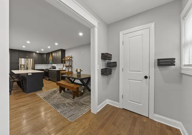 Photo 4 of Single family home for sale at 726 Reinhard Ave, Columbus, OH 43206 | MLS# 226037579 | Listing updated on 2026-10-29