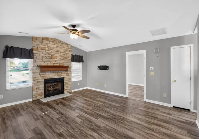 Listing Photo 1 - Condo for sale in building located at 432 Lebon Dr, Sunbury, OH 43074 - Unit #