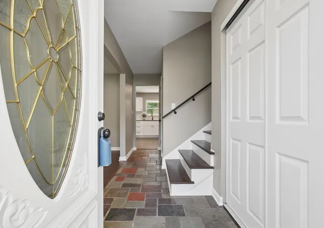 Photo 4 of Single family home for sale at 5495 Bradbury Ln, Columbus, OH 43232 | MLS# 226037804 | Listing updated on 2026-10-20