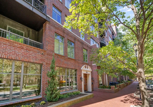 Photo 1 of Condo for sale at 251 Daniel Burnham Sq #303, Columbus, OH 43215 | MLS# 226038796 | Listing updated on 2026-10-19