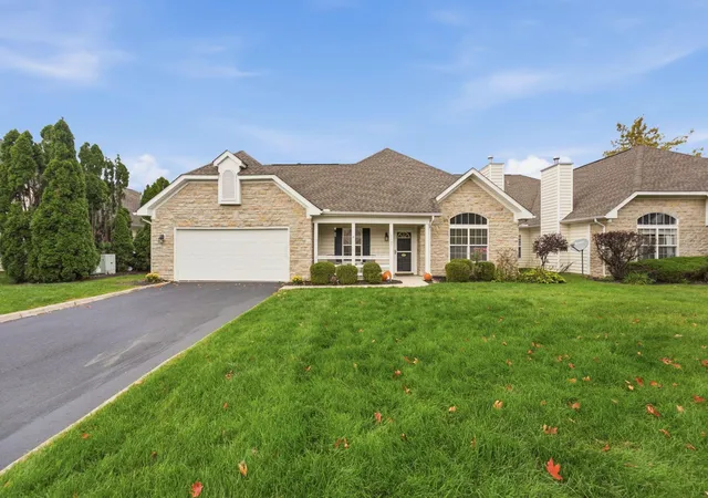 Photo 3 of Condo for sale at 5147 Vinington Pl, Dublin, OH 43016 | MLS# 226039253 | Listing updated on 2026-10-23