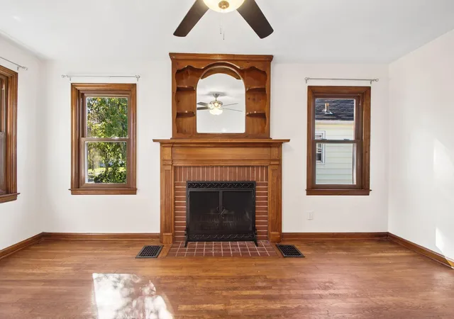 Photo 3 of Single family home for sale at 903 Chelsea Ave, Columbus, OH 43209 | MLS# 226039828 | Listing updated on 2026-10-22