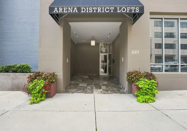 Listing Photo 1 - Condo for sale in building located at 221 N Front St, Columbus, OH 43215 - Unit #505