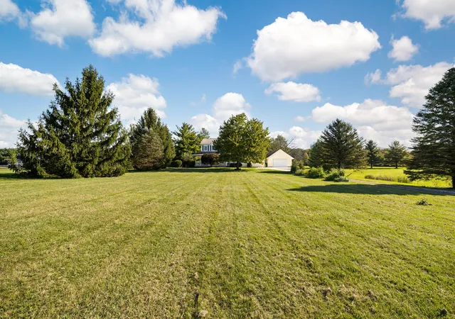 Photo 2 of Single family home for sale at 6133 Shoemaker Rd, Ashley, OH 43003 | MLS# 226038828 | Listing updated on 2026-10-19