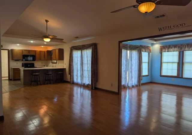 Listing Photo 5 - Condo for sale in building located at 1940 Shady Oak Ct, Springfield, OH 45502