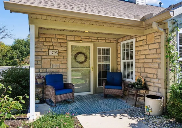 Listing Photo 5 - Condo for sale in building located at 4793 Turning Leaf Pl, Powell, OH 43065