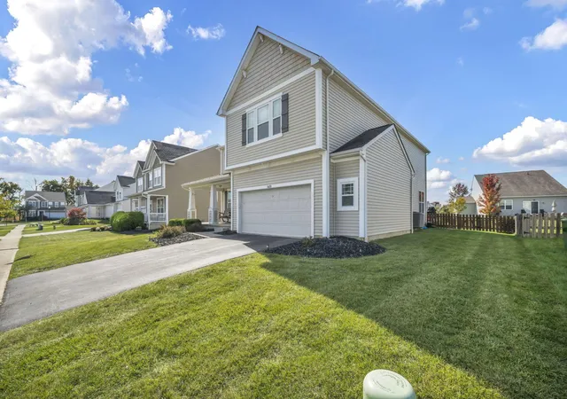 Photo 4 of Single family home for sale at 1459 Horizon Dr, Marysville, OH 43040 | MLS# 226037991 | Listing updated on 2026-10-29
