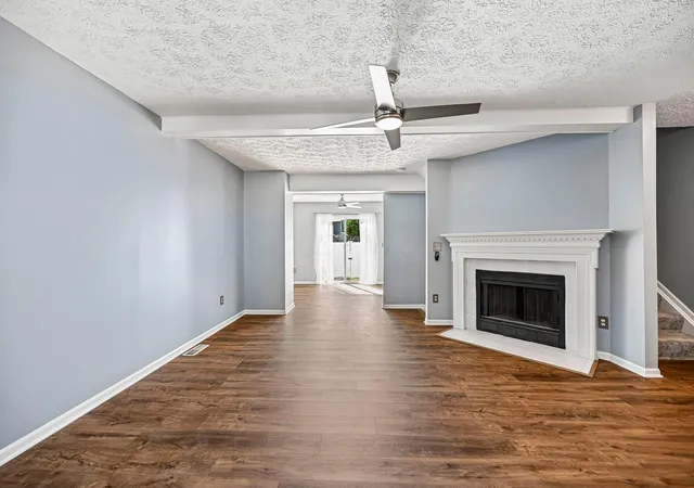 Listing Photo 4 - Condo for sale in building located at 5873 Parkbridge Ln, Dublin, OH 43016 - Unit #21-4
