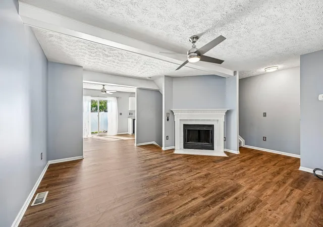 Listing Photo 5 - Condo for sale in building located at 5873 Parkbridge Ln, Dublin, OH 43016 - Unit #21-4