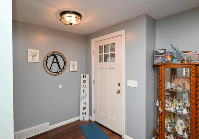 Photo 1 of Single family home for sale at 447 Edgefield Dr, Marion, OH 43302 | MLS# 226038770 | Listing updated on 2026-10-28