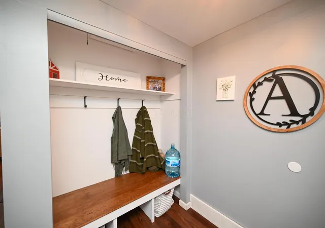 Photo 2 of Single family home for sale at 447 Edgefield Dr, Marion, OH 43302 | MLS# 226038770 | Listing updated on 2026-10-28