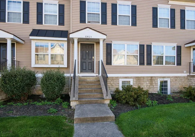 Listing Photo 2 - Condo for sale in building located at 6465 Nottinghill Trl Dr, Canal Winchester, OH 43110
