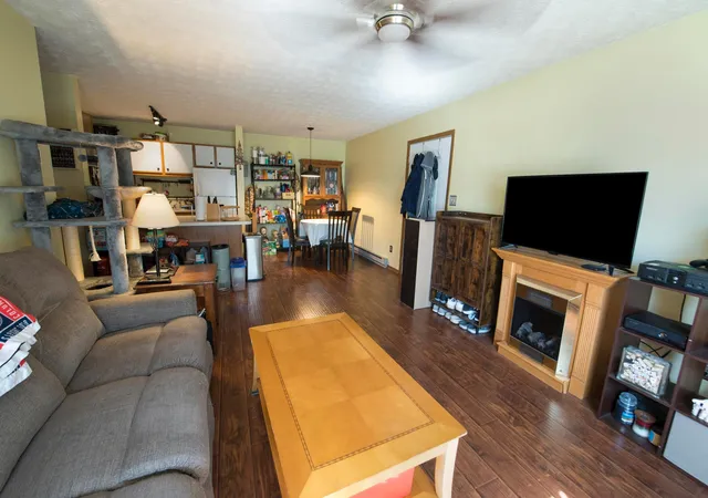 Listing Photo 1 - Condo for sale in building located at 4423 Hammerton Dr, Columbus, OH 43228 - Unit #11A