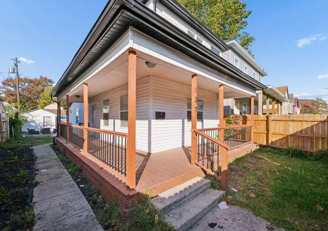 Photo 2 of Single family home for sale at 137 N Yale Ave, Columbus, OH 43222 | MLS# 226039152 | Listing updated on 2026-10-23