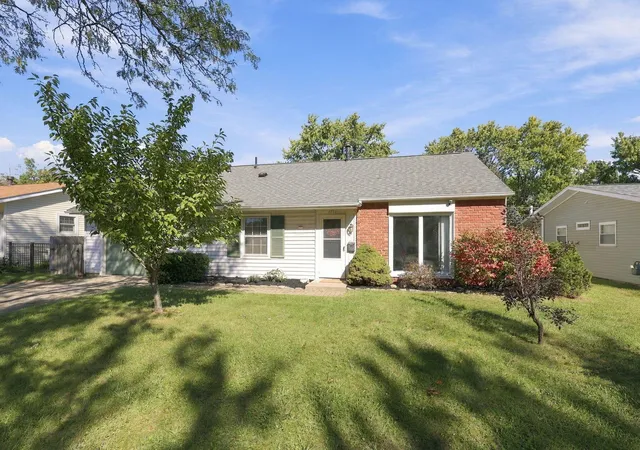 Photo 2 of Single family home for sale at 4776 Hillcrest St S, Hilliard, OH 43026 | MLS# 226038172 | Listing updated on 2026-10-24
