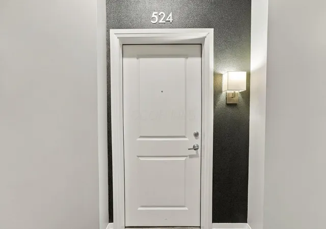 Listing Photo 4 - Condo for sale in building located at 6633 Dale Dr, Dublin, OH 43017 - Unit #524